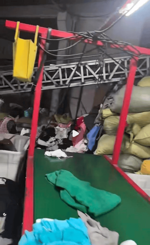 江西一女生误卖奶奶藏有13万元黄金首饰的旧衣<strong></p>
<p>柚子币行情</strong>,回收站:没安装监控没发现金器,分拣工人是临时工