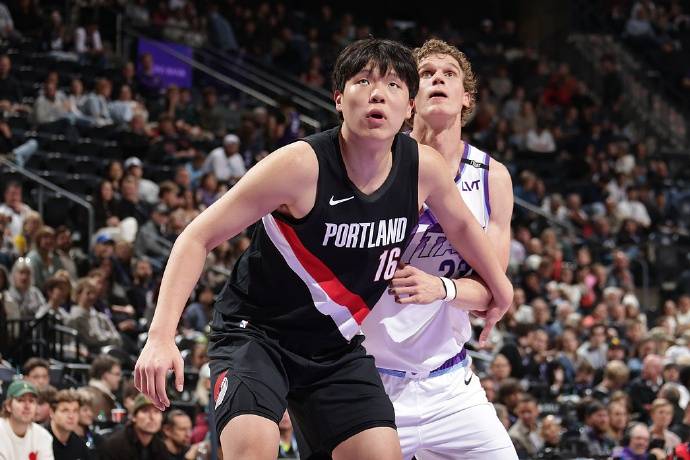 杨瀚森迎NBA常规赛首秀<strong></p>
<p>ccr炒币</strong>,两罚全中拿到个人NBA生涯首分;此前出场时播音字幕都是中文