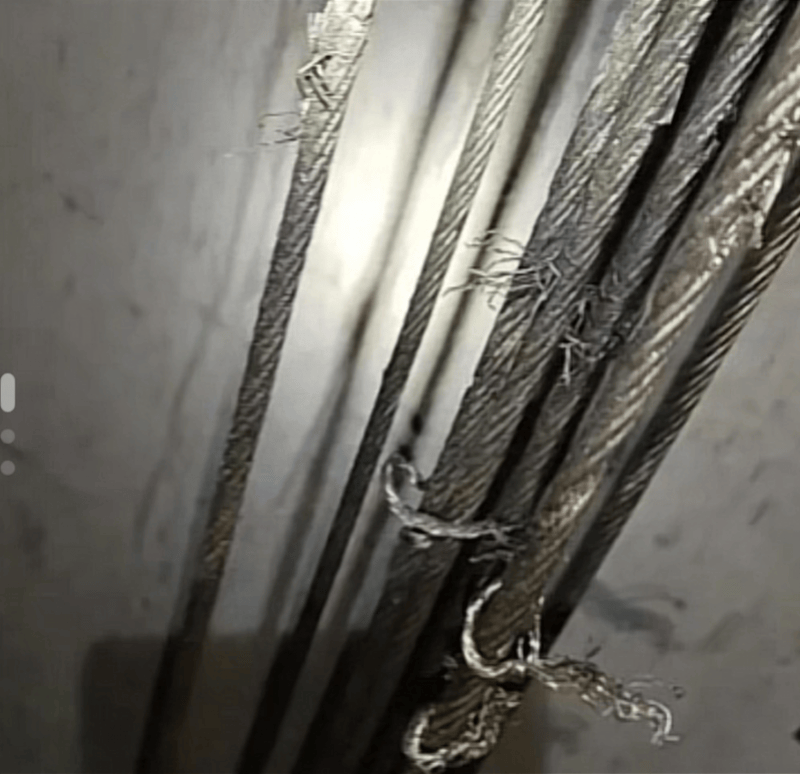 呼和浩特一小区23部电梯钢绳遭破坏<strong></p>
<p>ccr炒币</strong>，两人被刑拘！正抢修