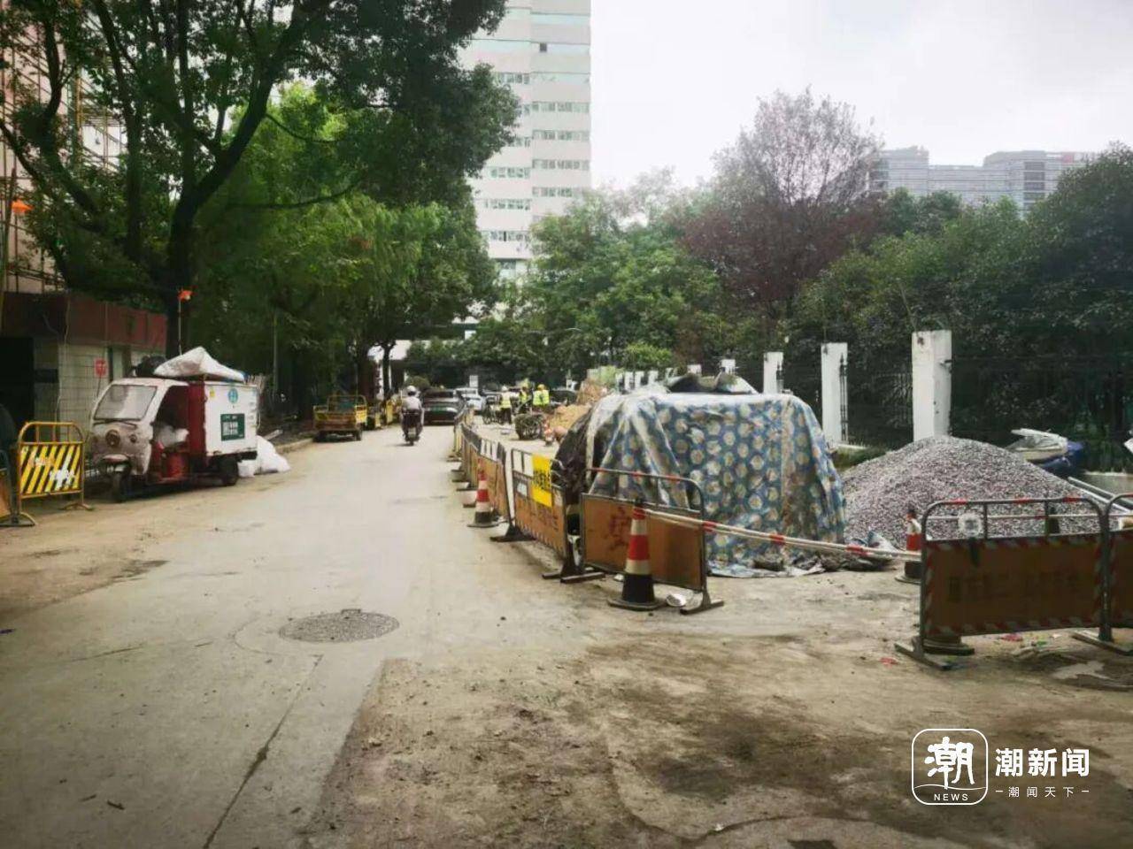 市中心一小区业主惊讶发现：走<strong></p>
<p>ccr炒币</strong>了20多年的“内部道路”竟是市政道路