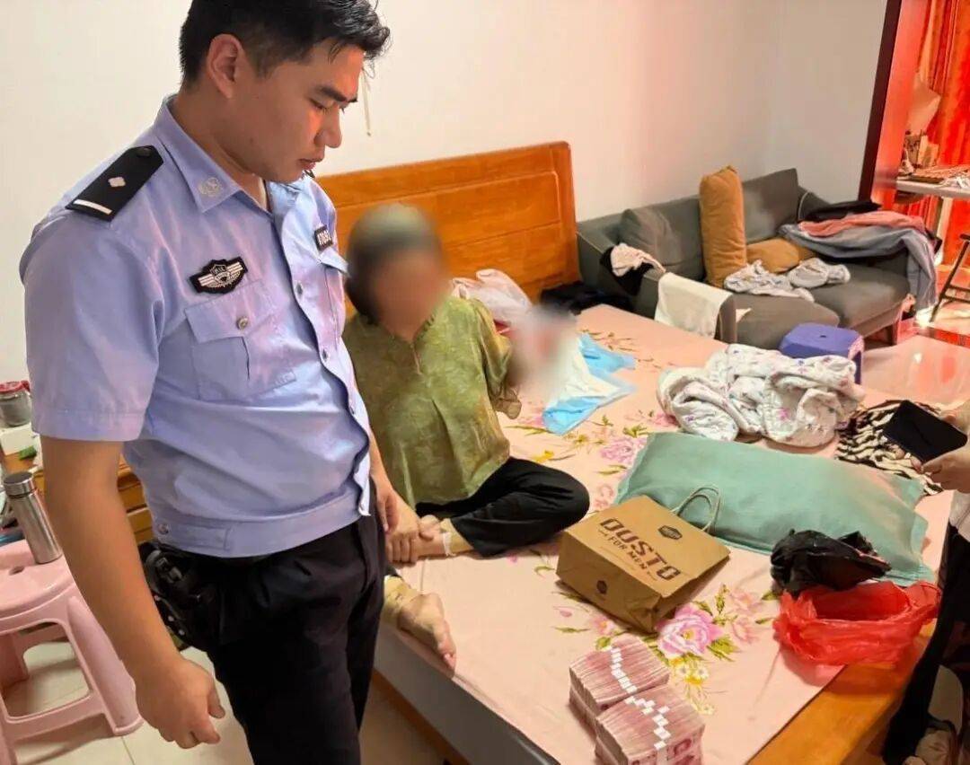 女子紧攥20万现金大哭:我自己的钱<strong></p>
<p>币说</strong>,还不能自由支配?