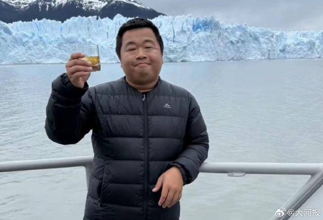 千万粉丝网红“蓝战非”解封后更新<strong></p>
<p>钯币</strong>,称在非洲旅行遭遇车祸