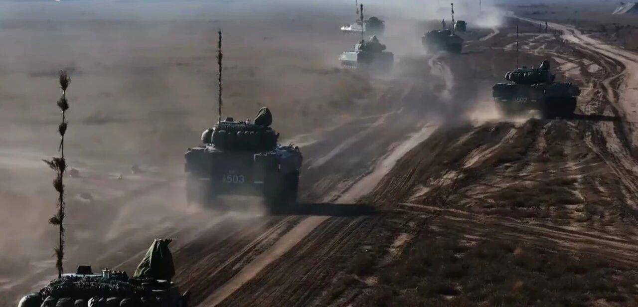 大场面！机器狗、无人机开路<strong></p>
<p>币圈合约</strong>，实兵对抗演练画面公布