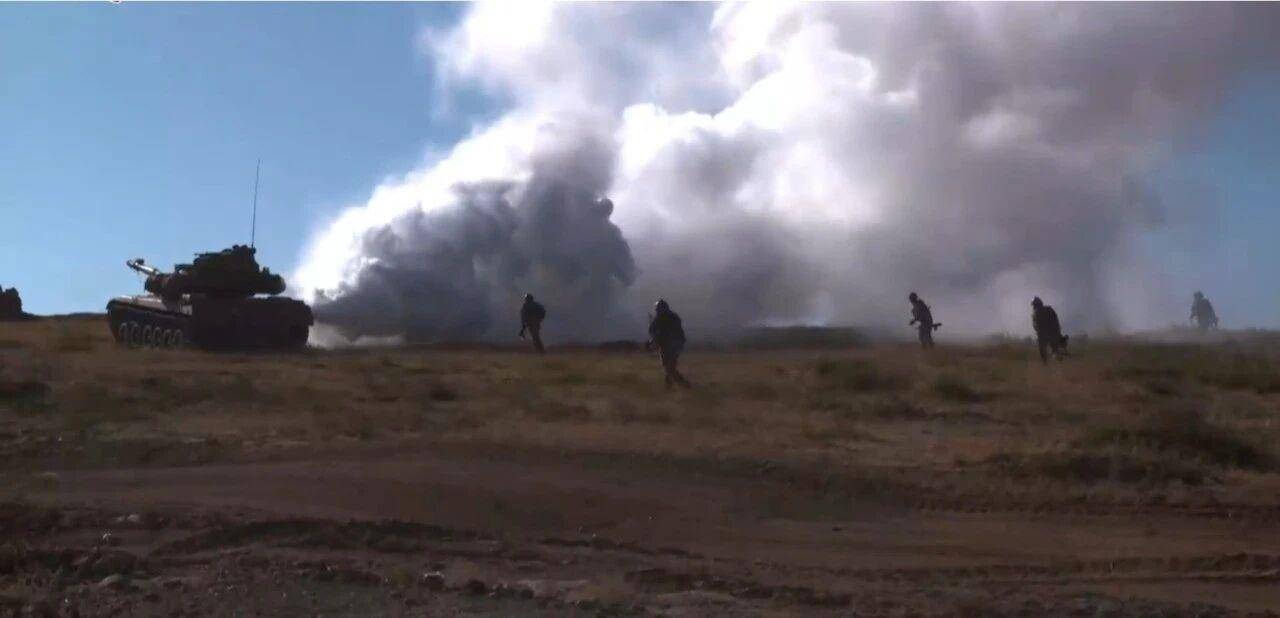 大场面！机器狗、无人机开路<strong></p>
<p>币圈合约</strong>，实兵对抗演练画面公布