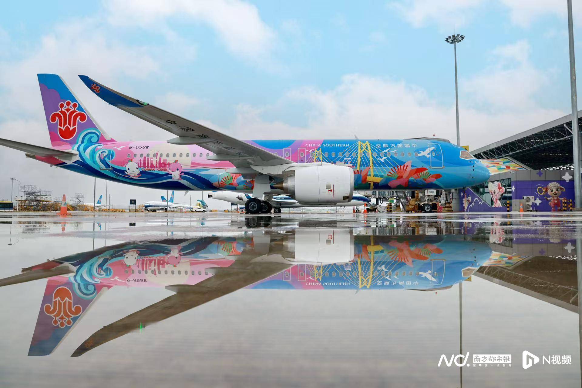 广州白云机场起飞<strong></p>
<p>币圈合约</strong>!国内首架C919全运会主题彩绘机首航