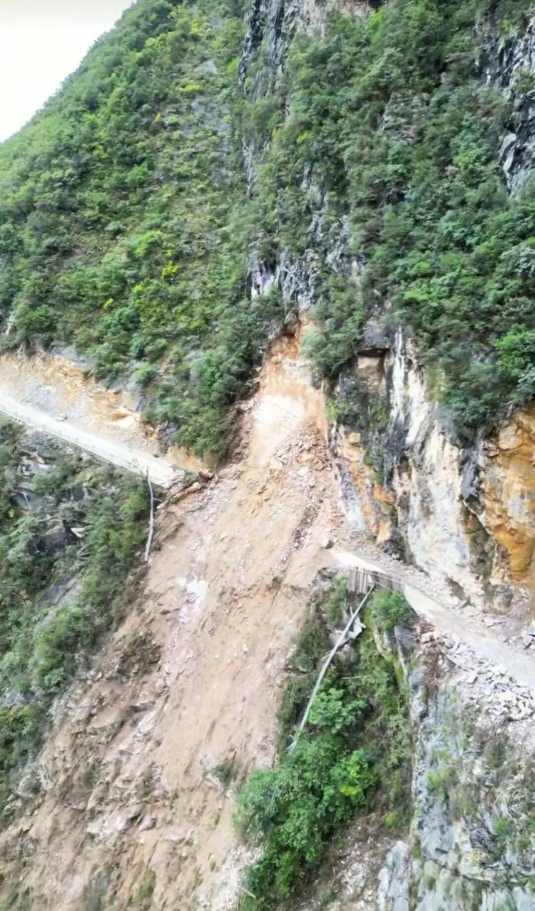 重庆网红“挂壁公路”垮塌<strong></p>
<p>币圈搬砖</strong>,附近村民外出绕行已半月盼修复,当地:已完成排危,正在修