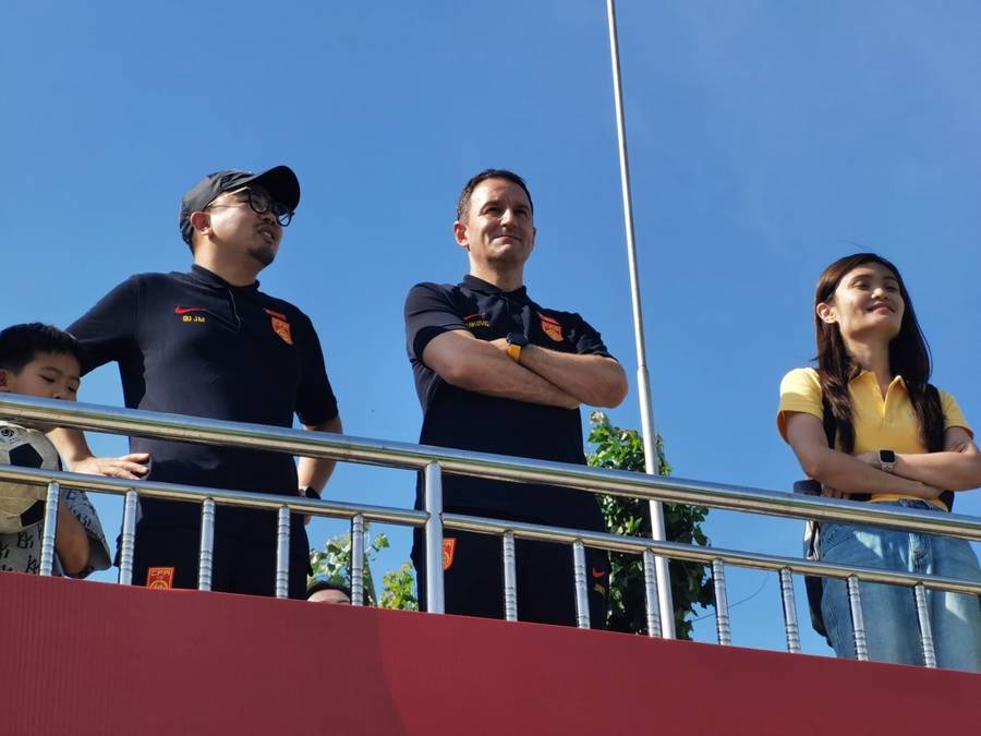 全球选聘四个月<strong></p>
<p>币圈搬砖</strong>,招来只有一年执教经历的本土教练,国足新帅竟是邵佳一