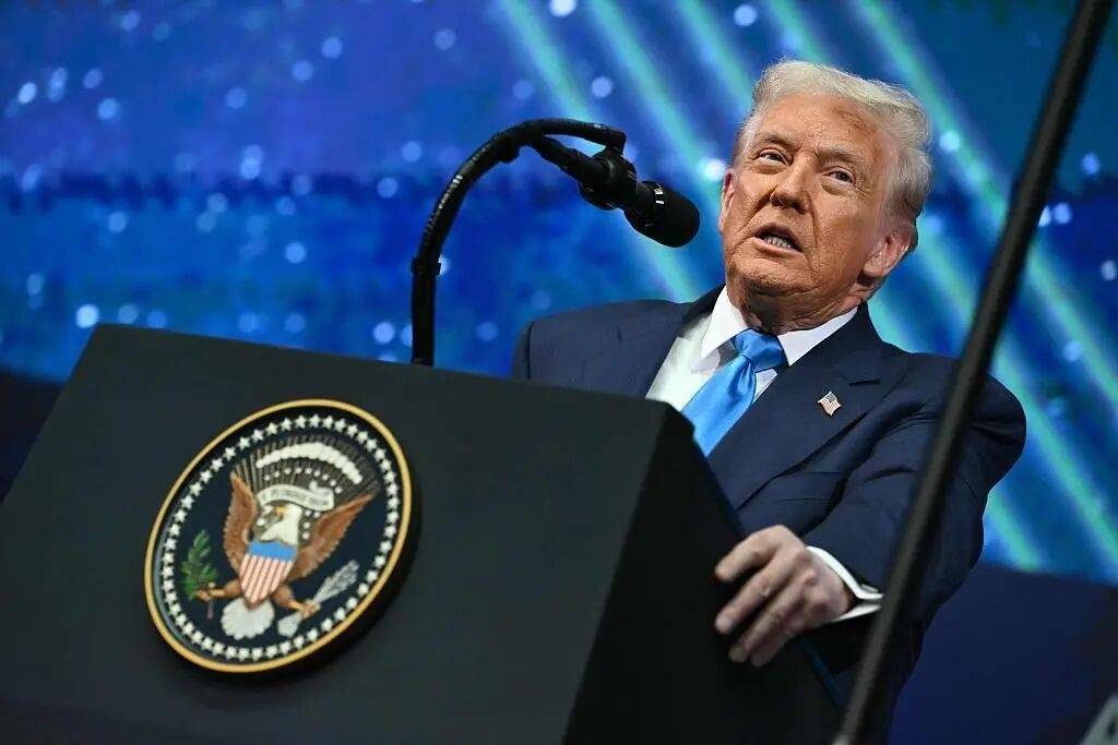 51票对49票<strong></p>
<p>币圈一天</strong>,禁止特朗普绕过国会对委内瑞拉动武议案被否决