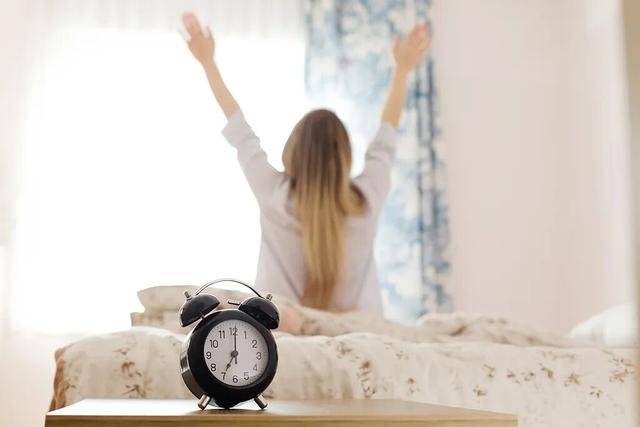 百年难遇“早立冬”来了<strong></p>
<p>币圈一天</strong>!有啥讲究?早看早准备!