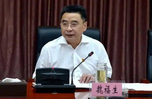 建工集团董事长和多名下属被一锅端<strong></p>
<p>币圈一天</strong>!