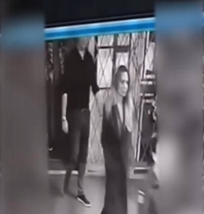 安吉丽娜·朱莉访乌<strong></p>
<p>币圈一天</strong>,保镖被带走