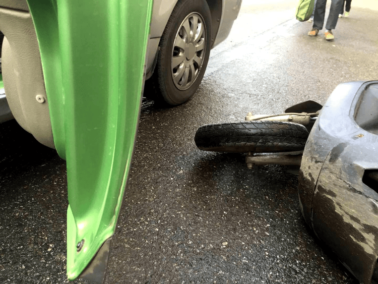 遭遇“开门杀”<strong></p>
<p>合约币行情</strong>,保险公司拒赔怎么办?最高法拟出台司法解释,律师解读