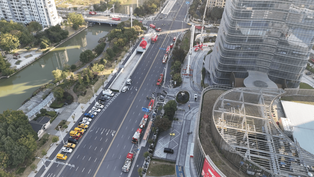 直击339米温州第一高楼“灭火救援现场”<strong></p>
<p>比利币</strong>,多部门紧急联动“以练促战”!