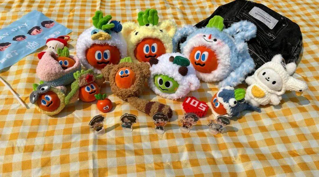 “50块帆布包配3000块包挂”<strong></p>
<p>金元币</strong>,时髦年轻人背半个身家出门