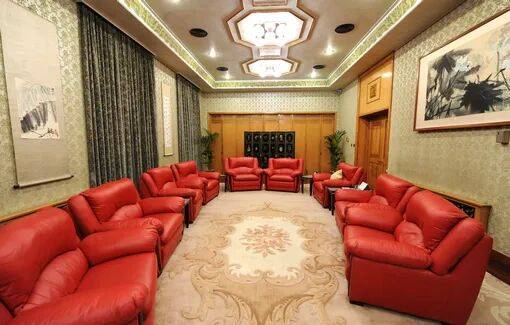 中方回应英方:强烈不满、坚决反对<strong></p>
<p>金元币</strong>!