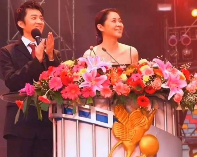 “前最帅央视主持人”复出主持<strong></p>
<p>在线交易</strong>!