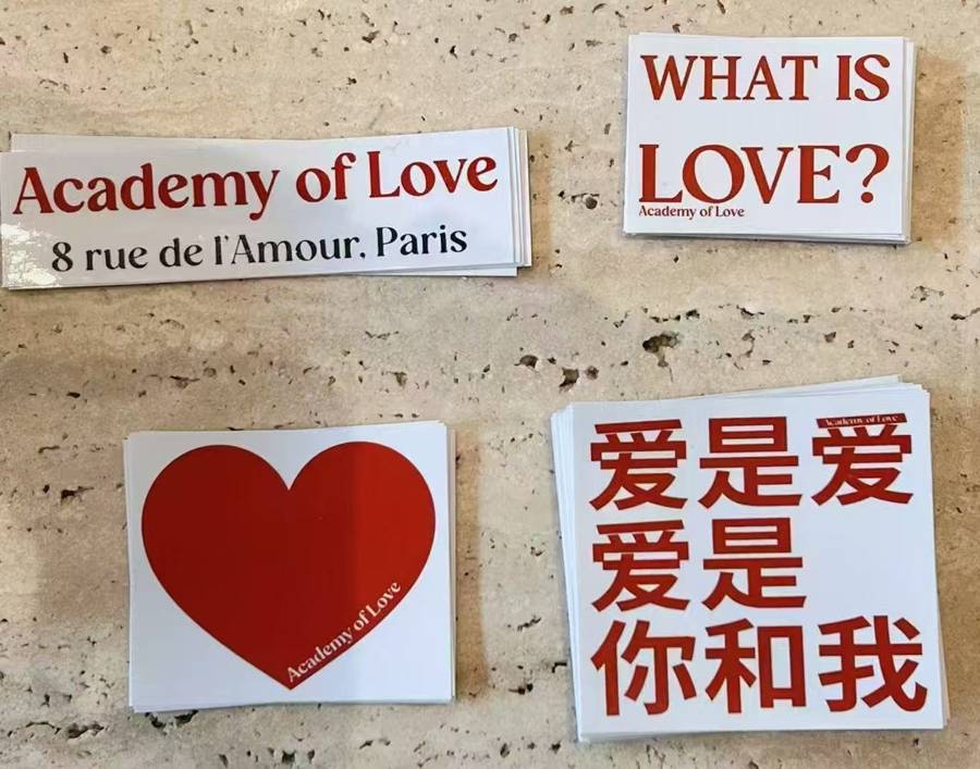 法国人在上海开店<strong></p>
<p>蜜蜂币</strong>,只卖白色衣服竟然火了丨上海滩上洋掌柜