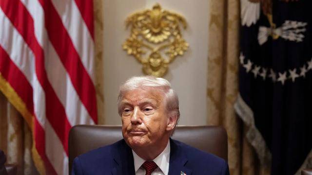 美国想和中俄印日组建C5<strong></p>
<p>柚子币走势</strong>,梅德韦杰夫:给了欧洲一记响亮的耳光