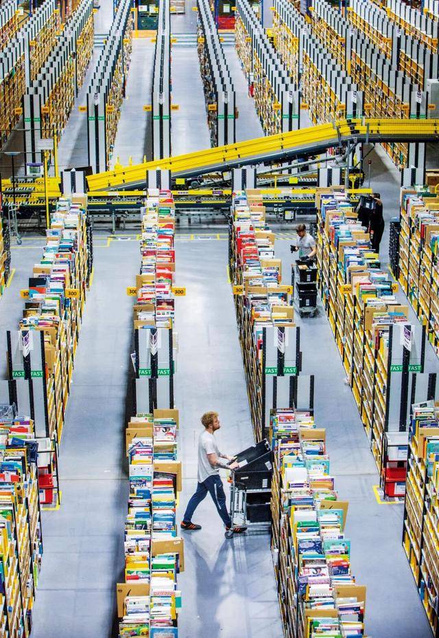 巨头裁员<strong></p>
<p>一元月亮币</strong>,这次史无前例