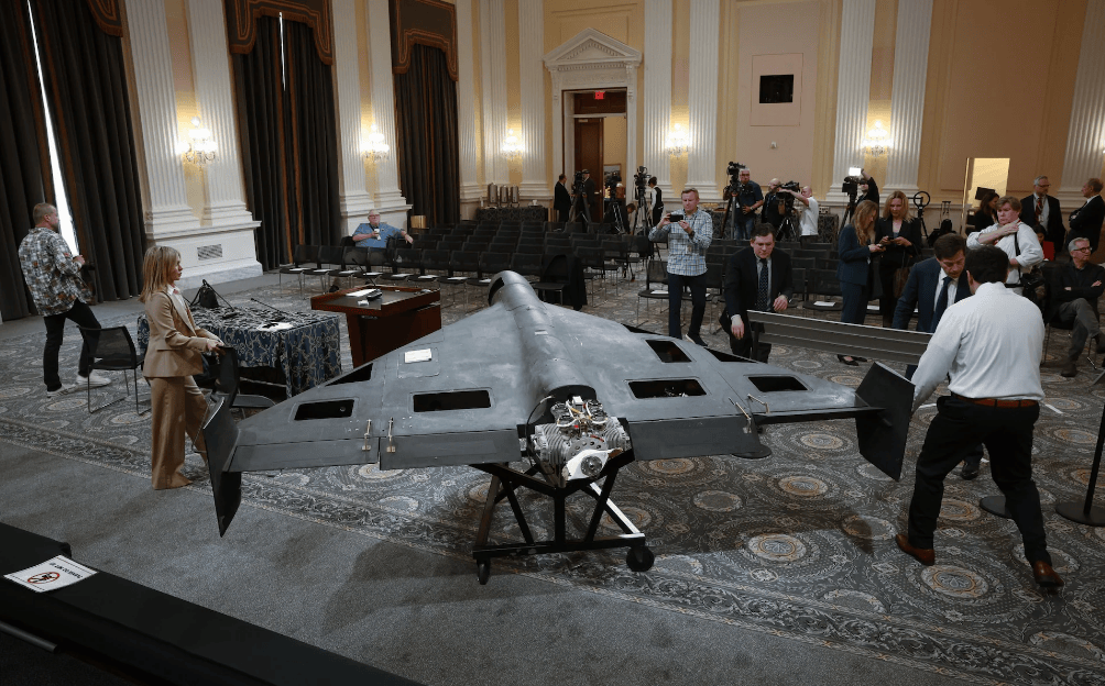 美军为何“抄作业”<strong></p>
<p>炒币大师</strong>?大批量“山寨”对手的无人机……