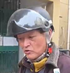 太夸张！上海人比比谁家楼下井盖多！有人家门口100个<strong></p>
<p>币链网</strong>，“走路难！到处都像贴膏药”...