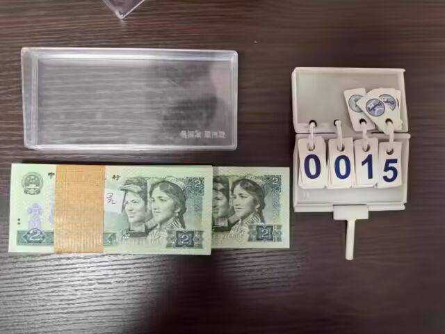 1万多张2元面值人民币被拍卖<strong></p>
<p>币圈分享</strong>，最终以83.16万元成交！